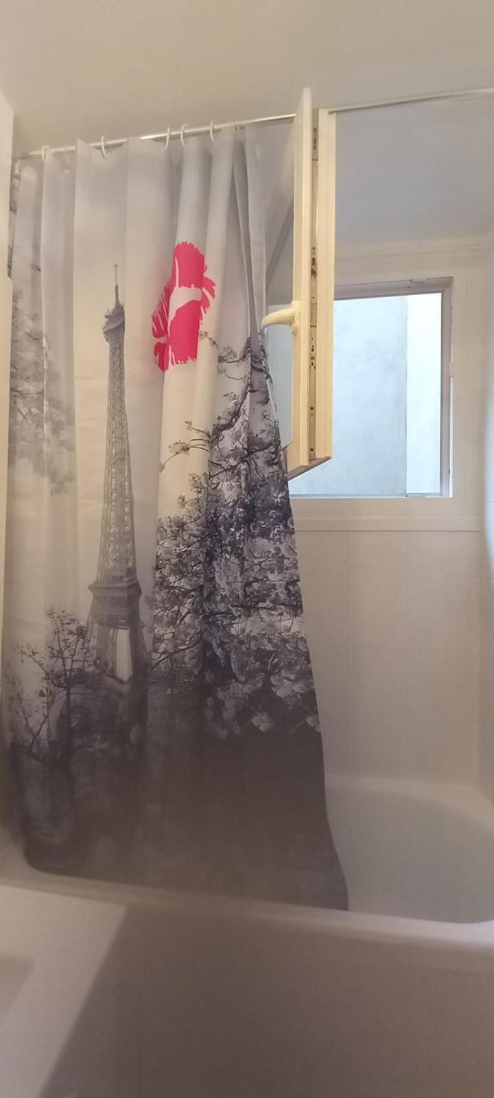 2 Chambre Arena - La Chapelle Париж Екстериор снимка